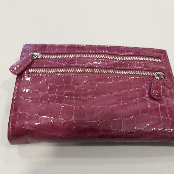 Brighton BELLISSIMO HEART Purple Guavaberry Croco Folio Wallet MSRP $160 USD - Picture 2 of 3